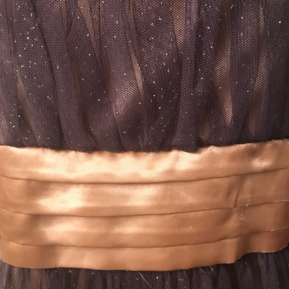 Girls dress - Picture 2 of 3